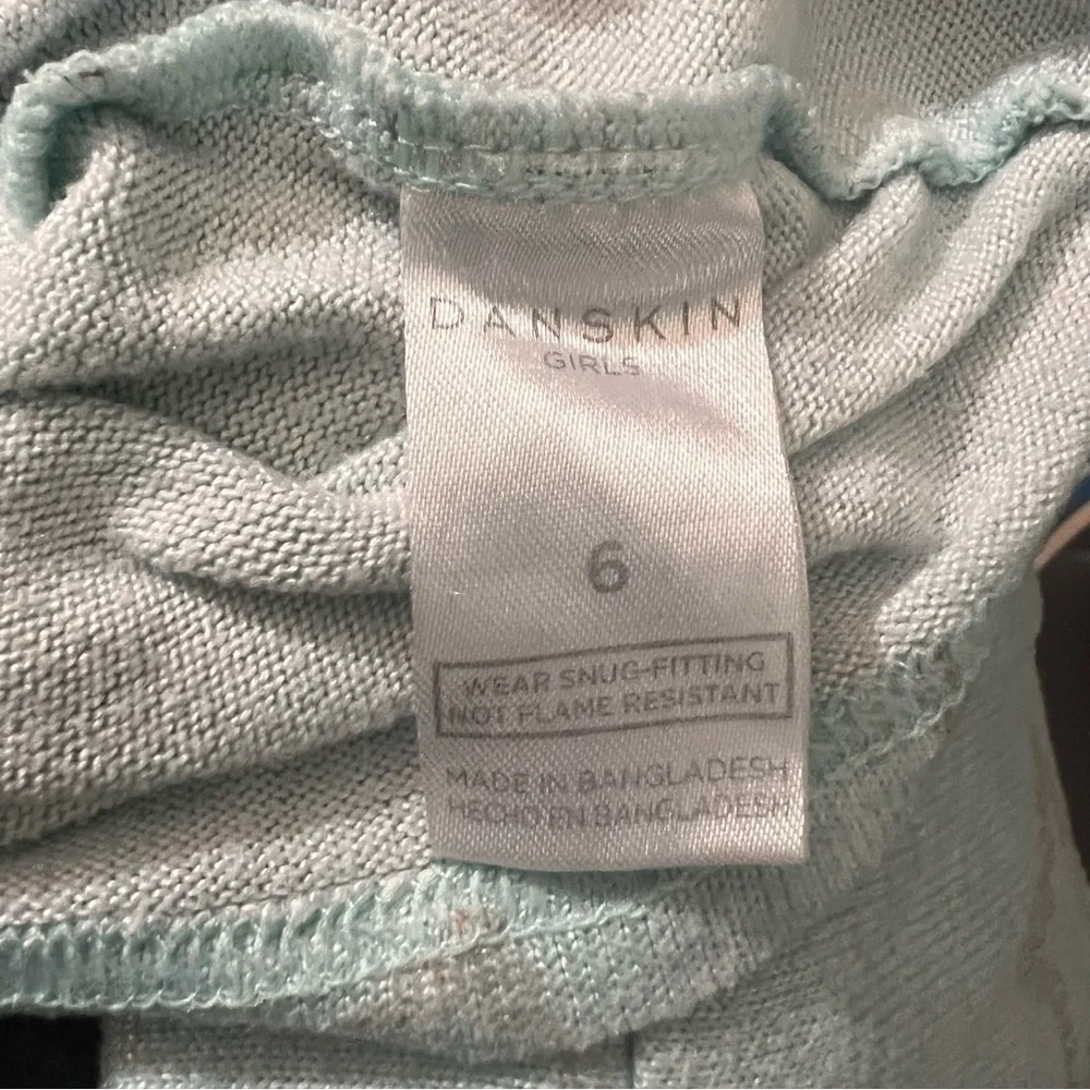 Danskin little girls pajama set size 6, mint green color